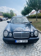 Mercedes-Benz 250 2