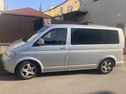 Volkswagen Multivan 2.5 TDI 23976776-1079772.jpg