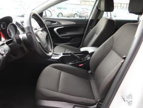 Opel Insignia  2.0 CDTI 