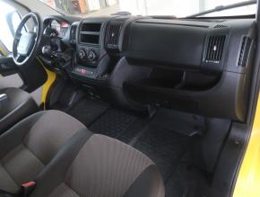 Peugeot Boxer  2.0 BlueHDi 