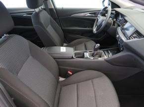 Opel Insignia  2.0 CDTI 