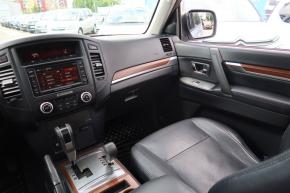 Mitsubishi Pajero  3.2 DI-D 