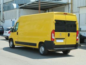 Peugeot Boxer  2.0 BlueHDi 