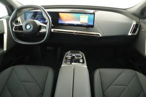 BMW iX  xDrive40 Essence + Sport 