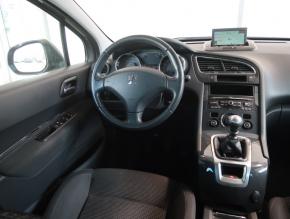 Peugeot 5008  1.6 HDi 