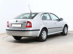 Škoda Octavia  1.6 Tour 