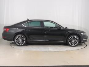 Škoda Superb  2.0 TSI Laurin & Klement 