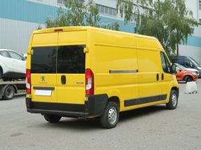 Peugeot Boxer  2.0 BlueHDi 