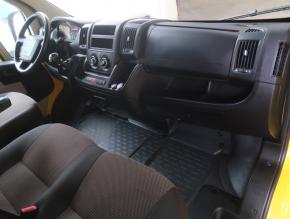 Peugeot Boxer  2.0 BlueHDi 