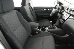 Nissan Qashqai  1.2 DIG-T 