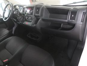 Peugeot Boxer  2.2 BlueHDi . 