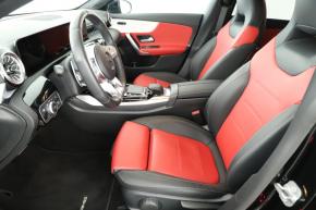 Mercedes-Benz CLA  35 AMG AMG Paket 