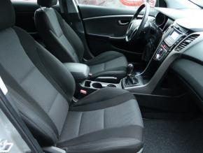 Hyundai i30  1.6 CRDi 