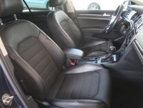 Volkswagen Golf  2.0 TDI 