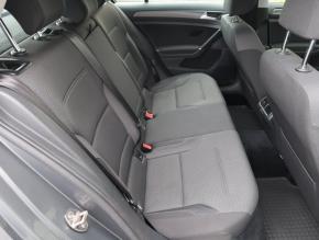 Volkswagen Golf  1.0 TSI 