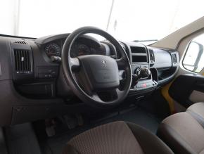 Peugeot Boxer  2.0 BlueHDi 