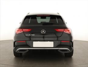 Mercedes-Benz CLA  250 AMG Paket 