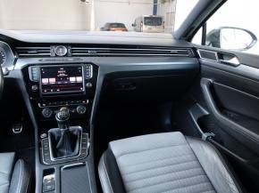 Volkswagen Passat  2.0 TDI 