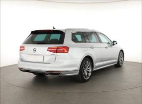 Volkswagen Passat  2.0 TDI R-Line 