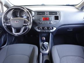 Kia Rio  1.4 CVVT 