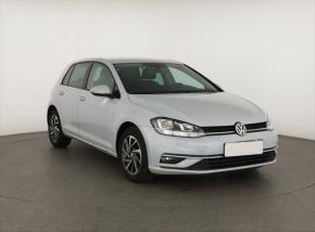 Volkswagen Golf  1.5 TSI 