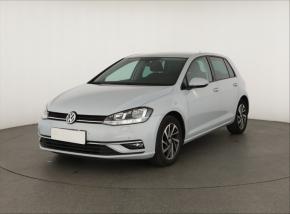 Volkswagen Golf  1.5 TSI 