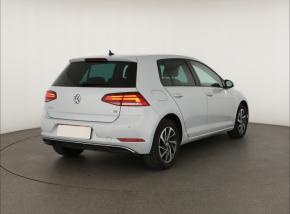 Volkswagen Golf  1.5 TSI 