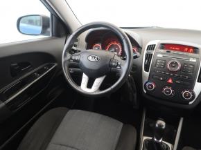 Kia Ceed  1.4 CVVT 