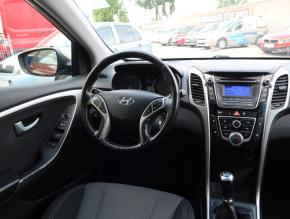 Hyundai i30  1.6 MPI 