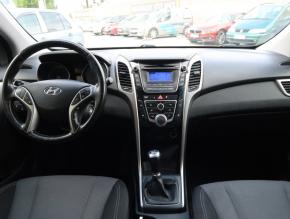 Hyundai i30  1.6 MPI 