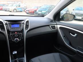 Hyundai i30  1.6 MPI 