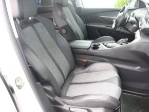 Peugeot 5008  1.5 BlueHDi 