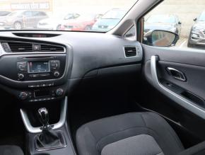 Kia Ceed  1.6 GDI 