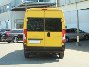 Peugeot Boxer  2.0 BlueHDi 