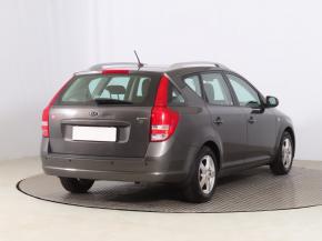 Kia Ceed  1.6 CVVT 