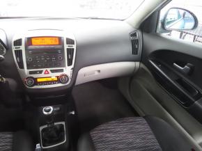 Kia Ceed  1.6 CVVT Active 