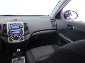 Hyundai i30  1.6 CVVT Comfort 