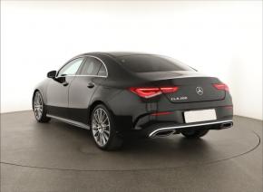 Mercedes-Benz CLA  200 AMG Paket 