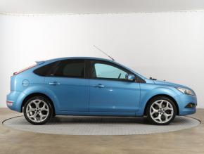 Ford Focus  2.0 16V Titanium 