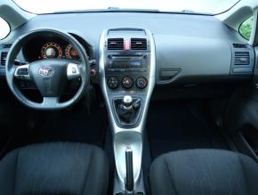 Toyota Auris  1.3 Dual VVT-i 