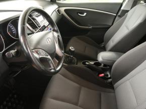 Hyundai i30  1.6 MPI 