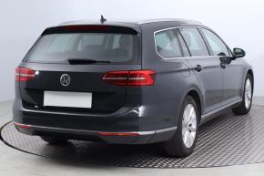 Volkswagen Passat  2.0 TDI 