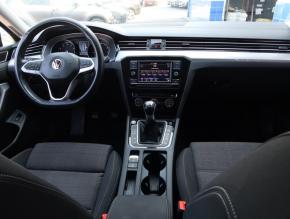 Volkswagen Passat  1.5 TSI 