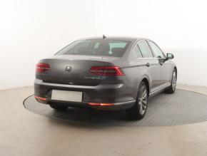 Volkswagen Passat  2.0 TDI 