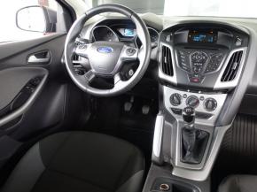 Ford Focus  1.6 i Trend 