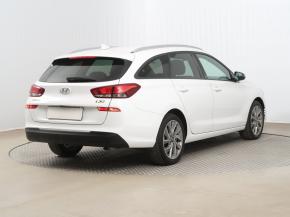 Hyundai i30  1.4 T-GDI 