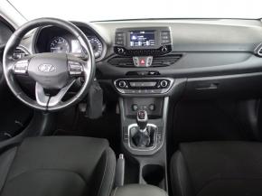 Hyundai i30 Fastback  1.0 T-GDI Trikolor 