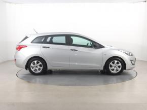 Hyundai i30  1.6 MPI 