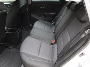 Hyundai i30  1.6 MPI 