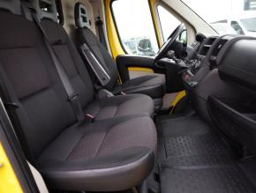 Peugeot Boxer  2.0 BlueHDi 